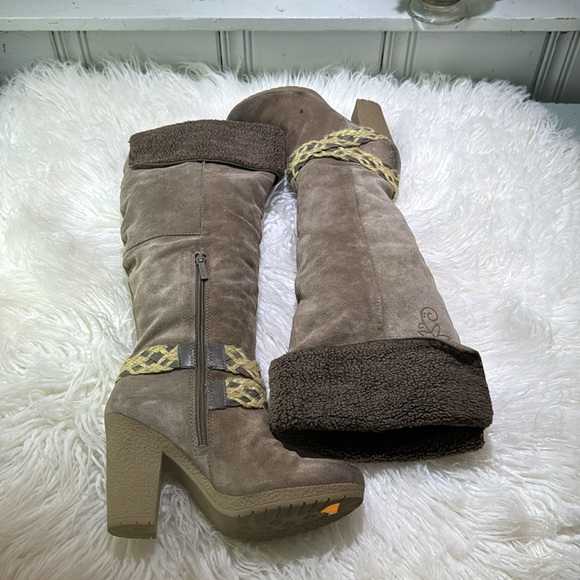 Nine West vintage tall boots - Picture 4 of 9